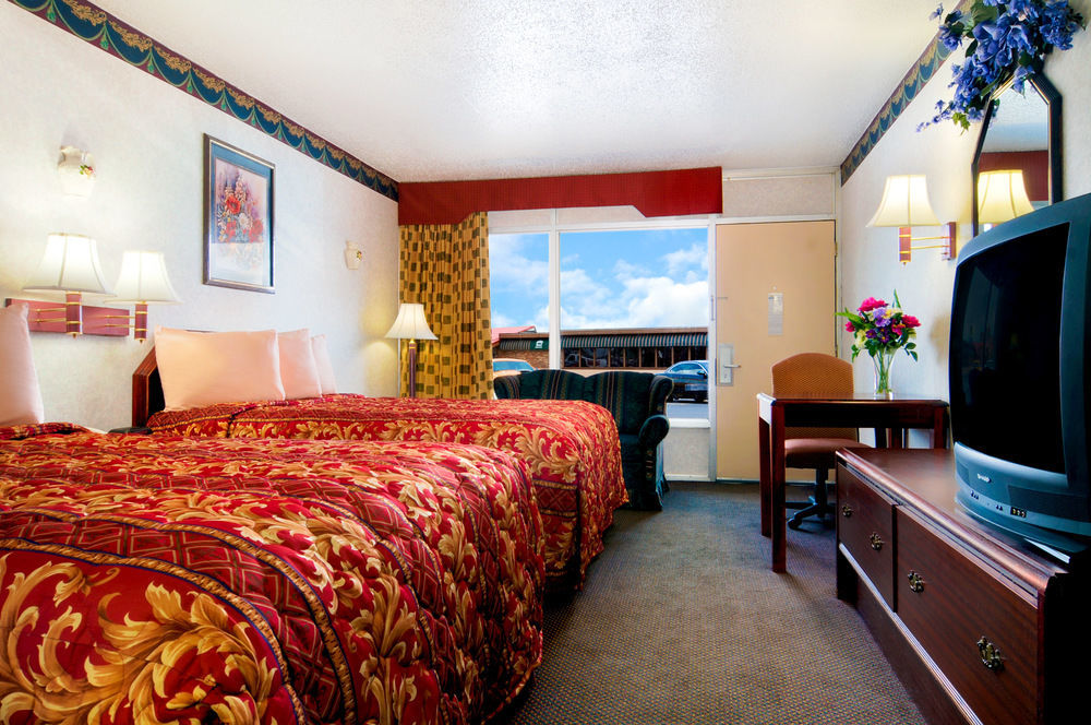 Days Inn By Wyndham Waycross Exteriör bild